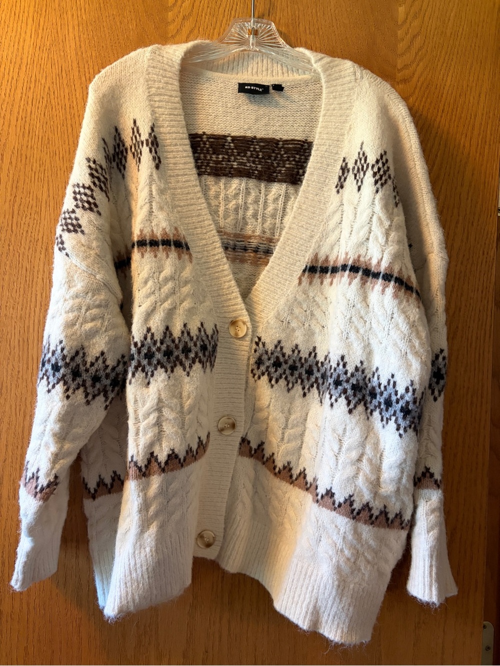 RD Style Chandler V-neck cardigan. Size XL.
